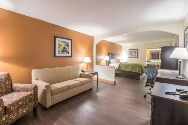 Quality Inn & Suites Corinth West image 16
