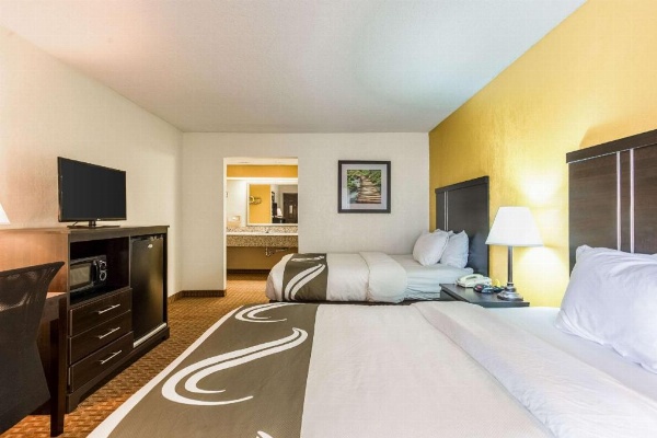 Quality Inn & Suites Corinth West image 28
